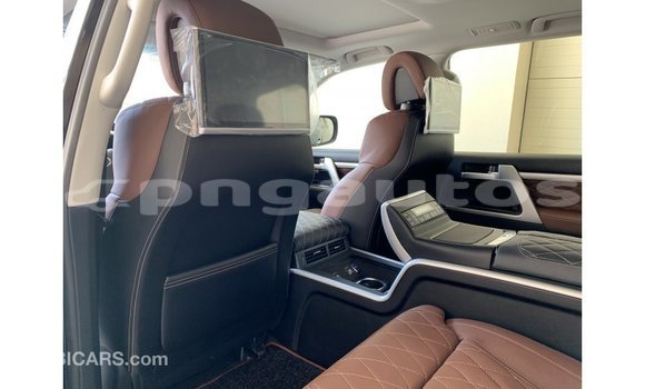 Buy Import Toyota Land Cruiser Black Car in Import - Dubai in Enga Buy Import Toyota Land Cruiser Black Car in Import - Dubai in Enga