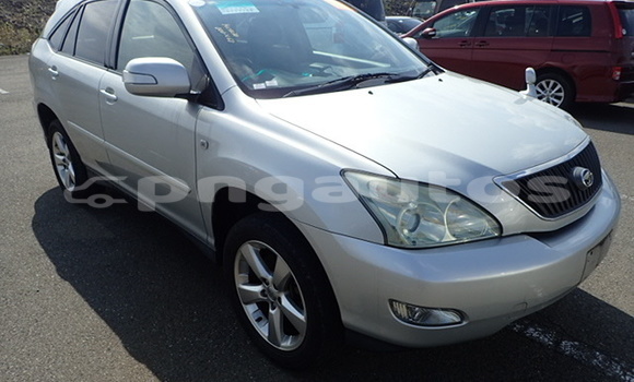 Buy Used Toyota Harrier Silver Car in Port Moresby in National Capital District Buy Used Toyota Harrier Silver Car in Port Moresby in National Capital District