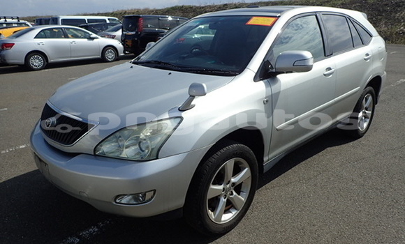 Buy Used Toyota Harrier Silver Car in Port Moresby in National Capital District Buy Used Toyota Harrier Silver Car in Port Moresby in National Capital District