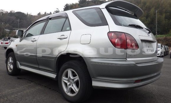 Buy Used Toyota Harrier Silver Car in Port Moresby in National Capital District Buy Used Toyota Harrier Silver Car in Port Moresby in National Capital District