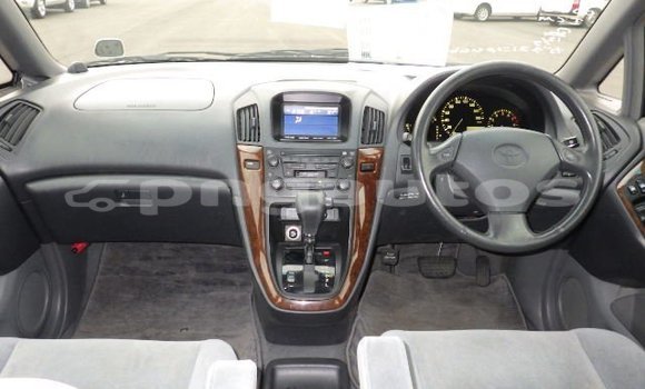 Buy Used Toyota Harrier Silver Car in Port Moresby in National Capital District Buy Used Toyota Harrier Silver Car in Port Moresby in National Capital District