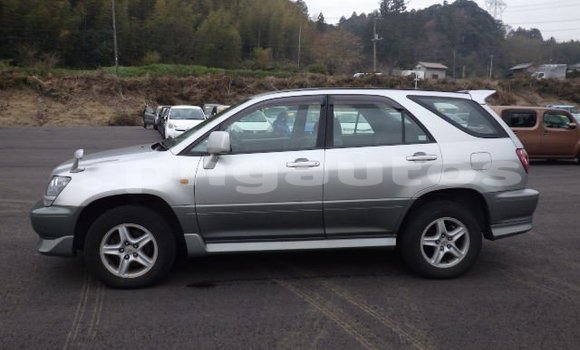 Buy Used Toyota Harrier Silver Car in Port Moresby in National Capital District Buy Used Toyota Harrier Silver Car in Port Moresby in National Capital District