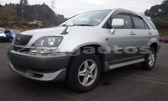 Buy Used Toyota Harrier Silver Car in Port Moresby in National Capital District Buy Used Toyota Harrier Silver Car in Port Moresby in National Capital District