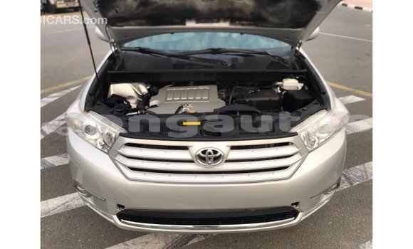 Buy Import Toyota Highlander Other Car in Import - Dubai in Enga Buy Import Toyota Highlander Other Car in Import - Dubai in Enga