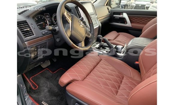 Buy Import Toyota Land Cruiser Black Car in Import - Dubai in Enga Buy Import Toyota Land Cruiser Black Car in Import - Dubai in Enga