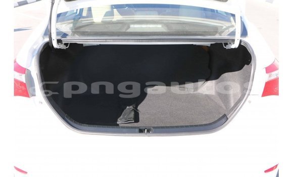 Buy Import Toyota Corolla White Car in Import - Dubai in Enga Buy Import Toyota Corolla White Car in Import - Dubai in Enga