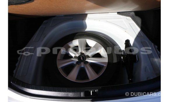 Buy Import Toyota Corolla White Car in Import - Dubai in Enga Buy Import Toyota Corolla White Car in Import - Dubai in Enga