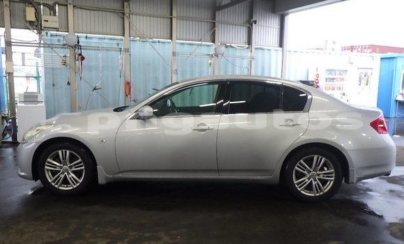 Buy Used Nissan Skyline Silver Car in Port Moresby in National Capital District Buy Used Nissan Skyline Silver Car in Port Moresby in National Capital District