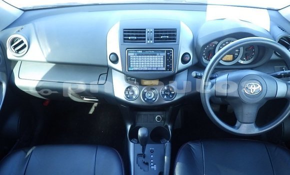 Buy Used Toyota RAV4 White Car in Port Moresby in National Capital District Buy Used Toyota RAV4 White Car in Port Moresby in National Capital District