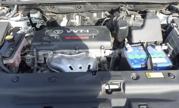 Buy Used Toyota RAV4 White Car in Port Moresby in National Capital District Buy Used Toyota RAV4 White Car in Port Moresby in National Capital District