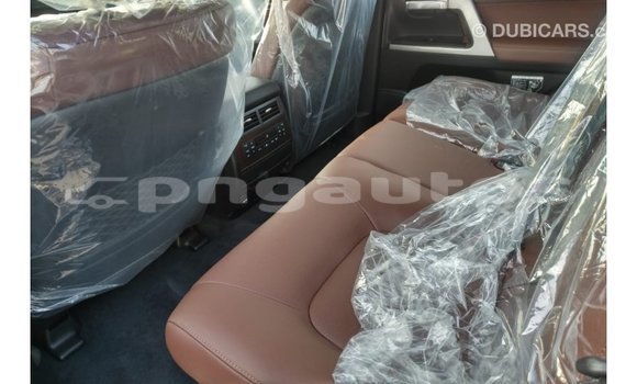 Buy Import Toyota Land Cruiser White Car in Import - Dubai in Enga Buy Import Toyota Land Cruiser White Car in Import - Dubai in Enga