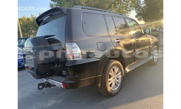 Buy Import Mitsubishi Pajero Black Car in Import - Dubai in Enga Buy Import Mitsubishi Pajero Black Car in Import - Dubai in Enga