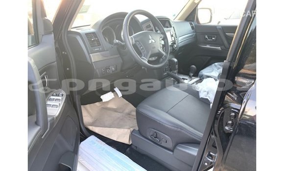 Buy Import Mitsubishi Pajero Black Car in Import - Dubai in Enga Buy Import Mitsubishi Pajero Black Car in Import - Dubai in Enga