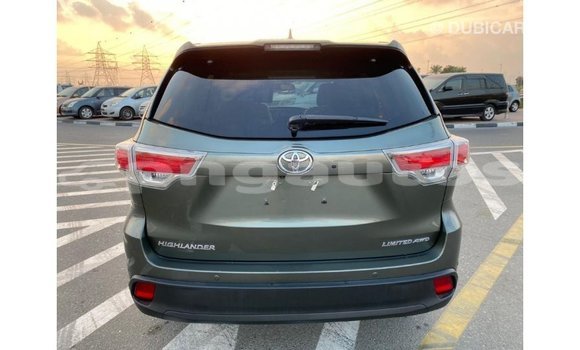 Buy Import Toyota Highlander Green Car in Import - Dubai in Enga Buy Import Toyota Highlander Green Car in Import - Dubai in Enga