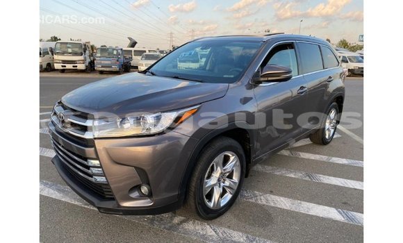 Buy Import Toyota Highlander Other Car in Import - Dubai in Enga Buy Import Toyota Highlander Other Car in Import - Dubai in Enga