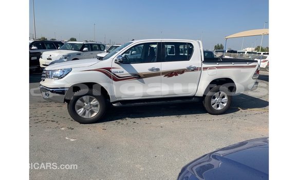 Buy Import Toyota Hilux White Car in Import - Dubai in Enga Buy Import Toyota Hilux White Car in Import - Dubai in Enga