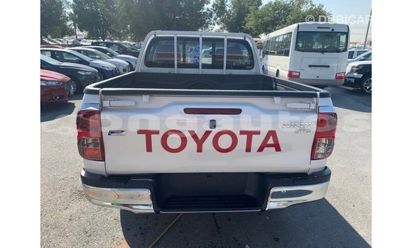 Buy Import Toyota Hilux White Car in Import - Dubai in Enga Buy Import Toyota Hilux White Car in Import - Dubai in Enga