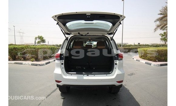 Buy Import Toyota Fortuner White Car in Import - Dubai in Enga Buy Import Toyota Fortuner White Car in Import - Dubai in Enga