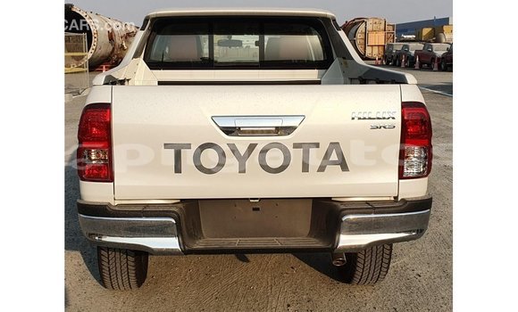Buy Import Toyota Hilux White Car in Import - Dubai in Enga Buy Import Toyota Hilux White Car in Import - Dubai in Enga