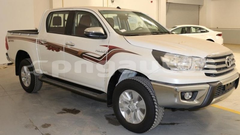 Big with watermark toyota hilux enga import dubai 4171