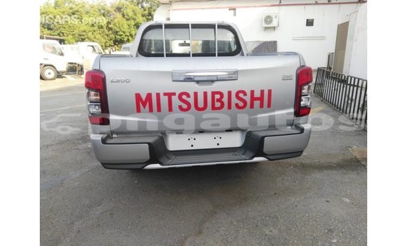 Buy Import Mitsubishi L200 Other Car in Import - Dubai in Enga Buy Import Mitsubishi L200 Other Car in Import - Dubai in Enga