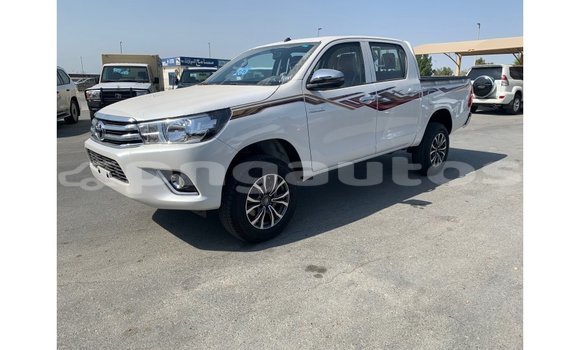 Buy Import Toyota Hilux White Car in Import - Dubai in Enga Buy Import Toyota Hilux White Car in Import - Dubai in Enga
