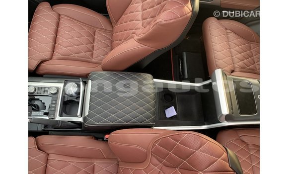 Buy Import Toyota Land Cruiser Black Car in Import - Dubai in Enga Buy Import Toyota Land Cruiser Black Car in Import - Dubai in Enga