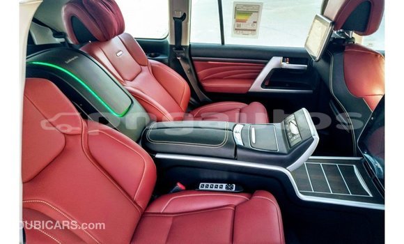 Buy Import Toyota Land Cruiser Red Car in Import - Dubai in Enga Buy Import Toyota Land Cruiser Red Car in Import - Dubai in Enga