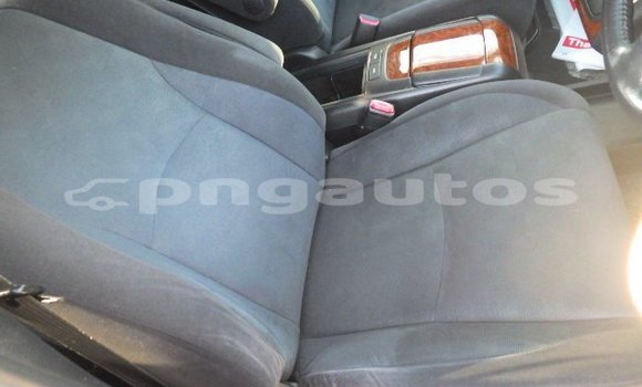 Buy Used Toyota Harrier White Car in Port Moresby in National Capital District Buy Used Toyota Harrier White Car in Port Moresby in National Capital District