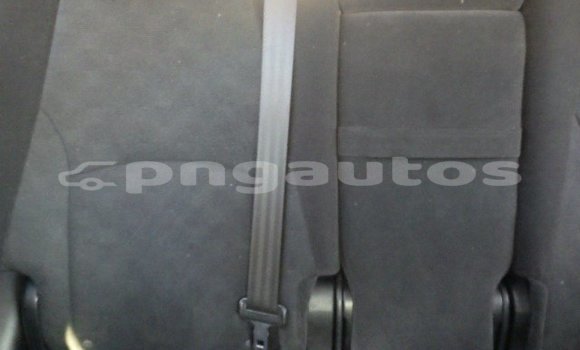 Buy Used Toyota Harrier White Car in Port Moresby in National Capital District Buy Used Toyota Harrier White Car in Port Moresby in National Capital District