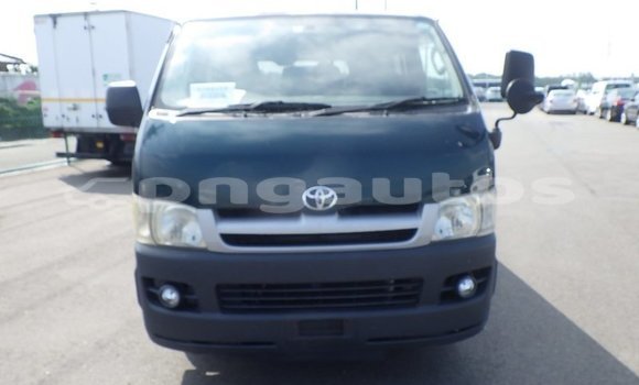 Buy Used Toyota Hiace Green Car in Port Moresby in National Capital District Buy Used Toyota Hiace Green Car in Port Moresby in National Capital District