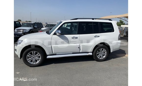 Buy Import Mitsubishi Pajero White Car in Import - Dubai in Enga Buy Import Mitsubishi Pajero White Car in Import - Dubai in Enga