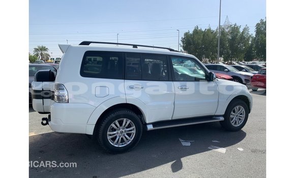 Buy Import Mitsubishi Pajero White Car in Import - Dubai in Enga Buy Import Mitsubishi Pajero White Car in Import - Dubai in Enga