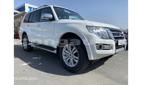 Buy Import Mitsubishi Pajero White Car in Import - Dubai in Enga Buy Import Mitsubishi Pajero White Car in Import - Dubai in Enga