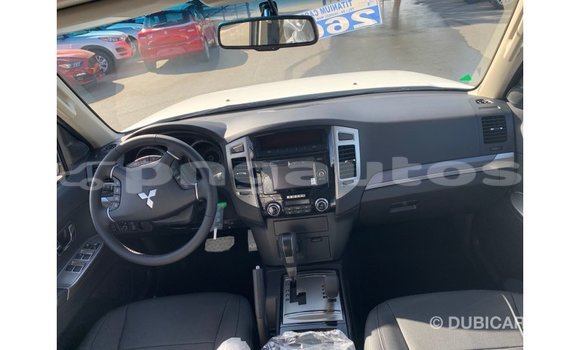 Buy Import Mitsubishi Pajero White Car in Import - Dubai in Enga Buy Import Mitsubishi Pajero White Car in Import - Dubai in Enga