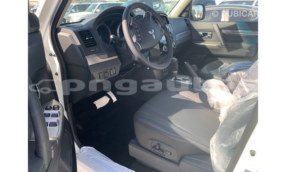 Buy Import Mitsubishi Pajero White Car in Import - Dubai in Enga Buy Import Mitsubishi Pajero White Car in Import - Dubai in Enga