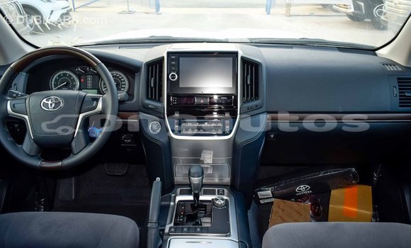 Buy Import Toyota Land Cruiser Other Car in Import - Dubai in Enga Buy Import Toyota Land Cruiser Other Car in Import - Dubai in Enga