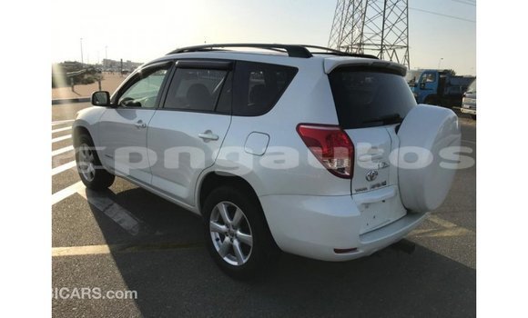 Buy Import Toyota 4Runner White Car in Import - Dubai in Enga Buy Import Toyota 4Runner White Car in Import - Dubai in Enga