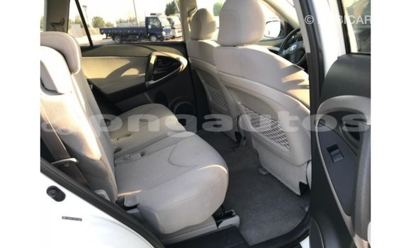 Buy Import Toyota 4Runner White Car in Import - Dubai in Enga Buy Import Toyota 4Runner White Car in Import - Dubai in Enga