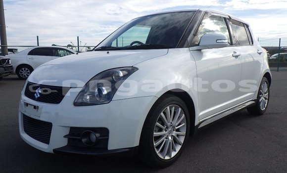 Buy Used Suzuki Swift White Car in Port Moresby in National Capital District
