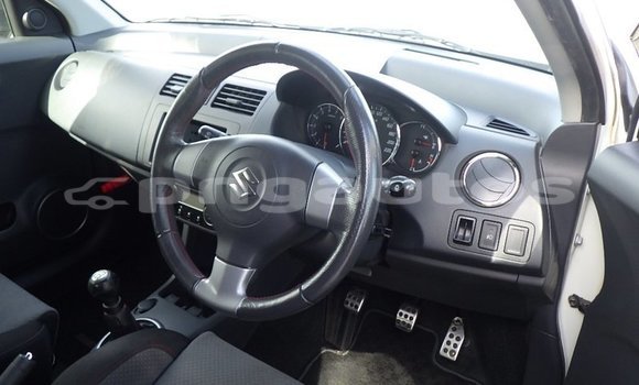 Buy Used Suzuki Swift White Car in Port Moresby in National Capital District Buy Used Suzuki Swift White Car in Port Moresby in National Capital District