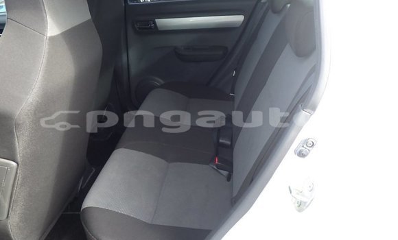 Buy Used Suzuki Swift White Car in Port Moresby in National Capital District Buy Used Suzuki Swift White Car in Port Moresby in National Capital District