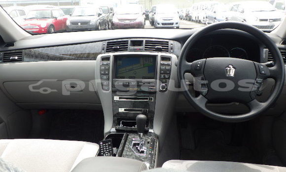Buy Used Toyota Crown Blue Car in Port Moresby in National Capital District Buy Used Toyota Crown Blue Car in Port Moresby in National Capital District