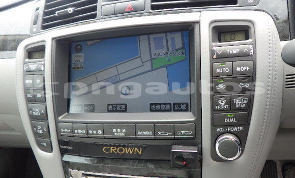 Buy Used Toyota Crown Blue Car in Port Moresby in National Capital District Buy Used Toyota Crown Blue Car in Port Moresby in National Capital District