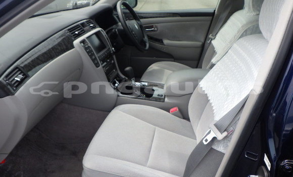 Buy Used Toyota Crown Blue Car in Port Moresby in National Capital District Buy Used Toyota Crown Blue Car in Port Moresby in National Capital District