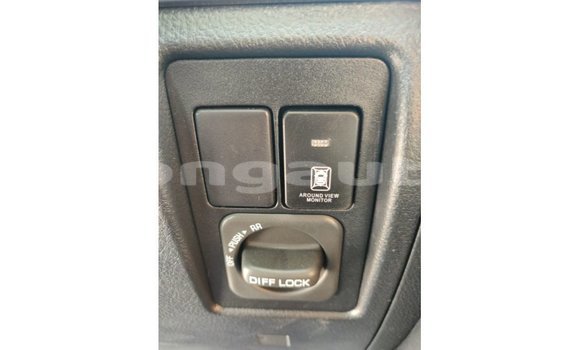 Buy Import Toyota Land Cruiser White Car in Import - Dubai in Enga Buy Import Toyota Land Cruiser White Car in Import - Dubai in Enga