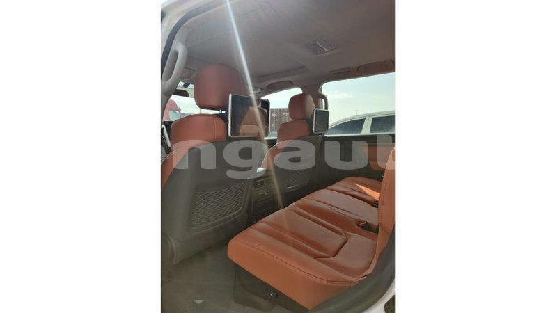 Big with watermark toyota land cruiser enga import dubai 4230