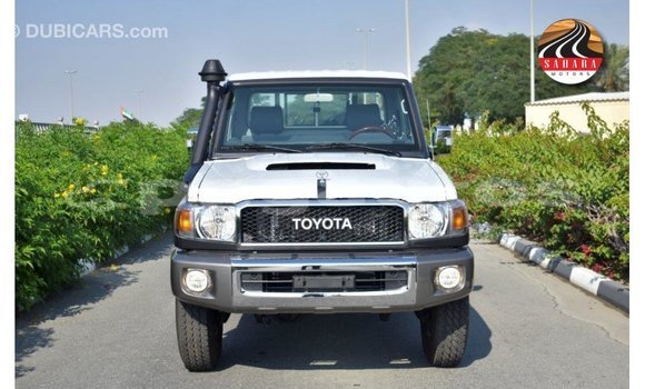 Buy Import Toyota Land Cruiser Other Car in Import - Dubai in Enga Buy Import Toyota Land Cruiser Other Car in Import - Dubai in Enga