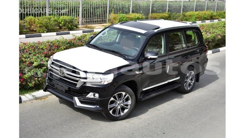 Big with watermark toyota land cruiser enga import dubai 4237