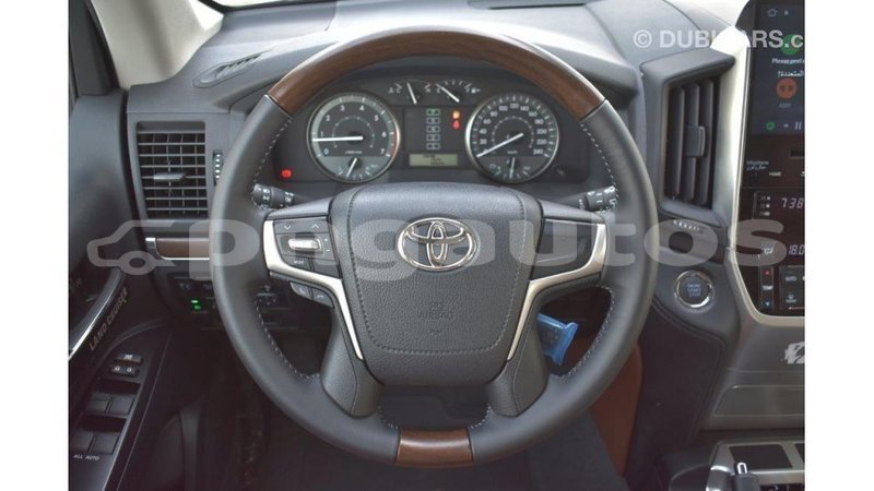 Big with watermark toyota land cruiser enga import dubai 4237